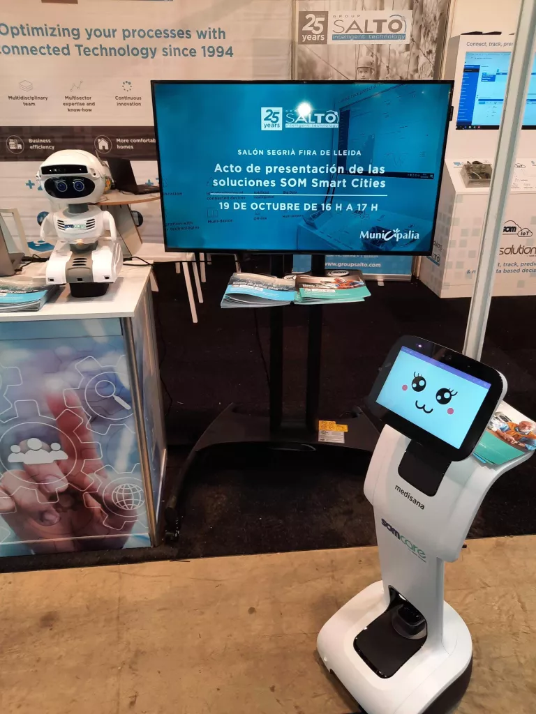 Som care, robots intel·ligents per tenir cura de les persones grans que viuen soles