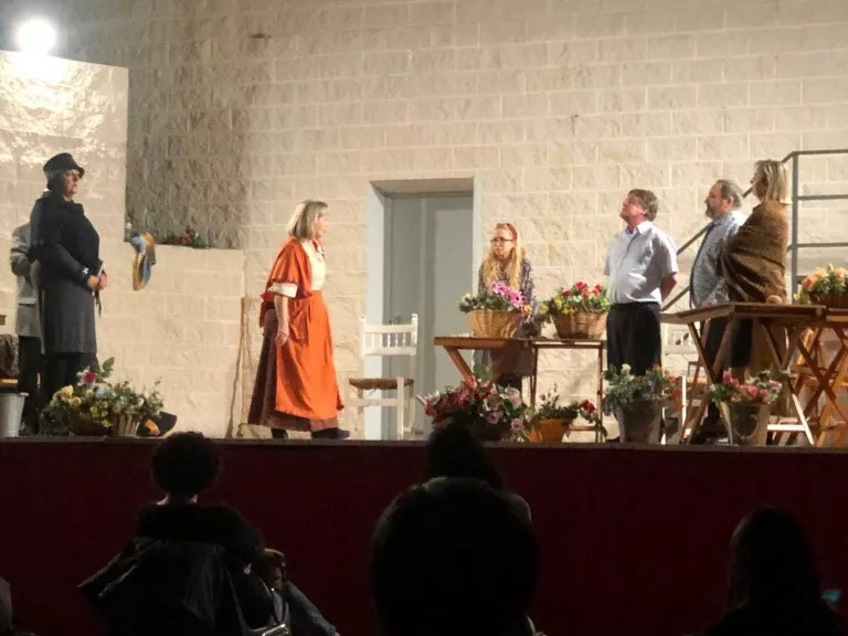 Gimenells acull el cicle de teatre amateur 'Vesprades Teatrals'
