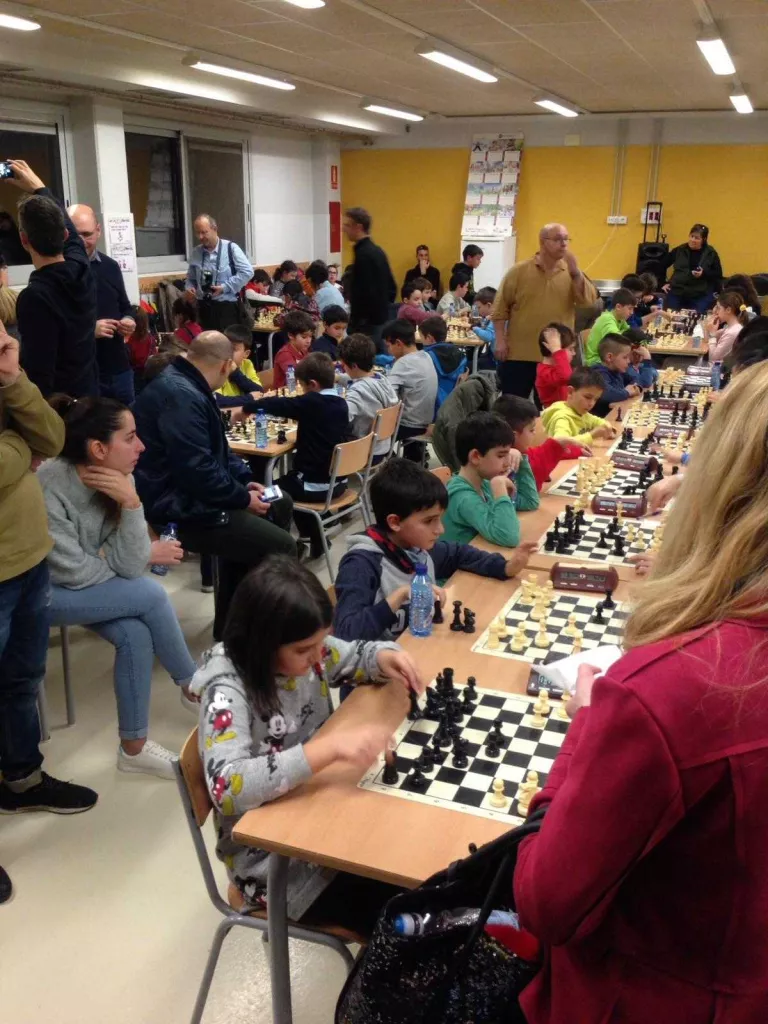 Més de 90 escolars participen a la segona jornada de la Lliga Adejo d'escacs