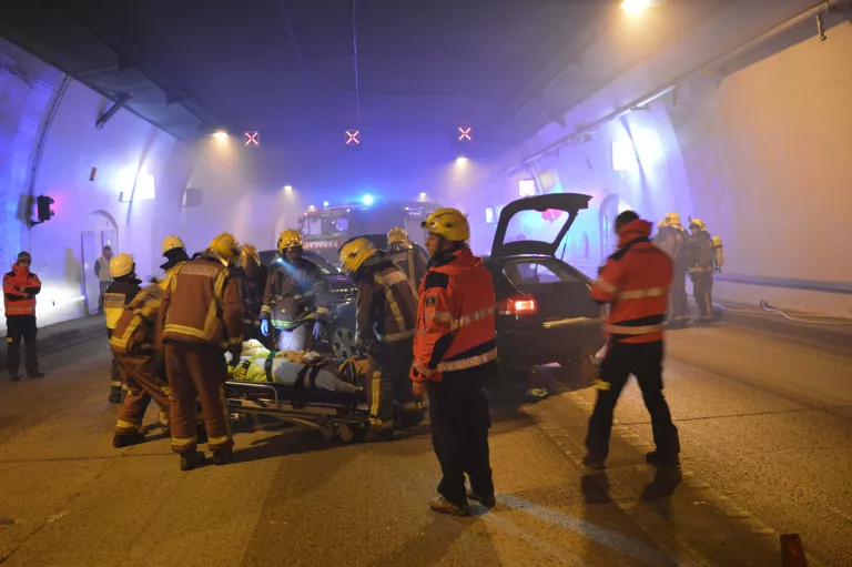 Simulacre d'accident a interior Túnel Vielha