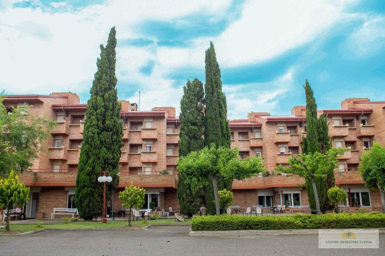 Una residència de gent gran de Lleida es blinda contra el coronavirus