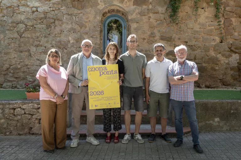 Carlos Cuevas, el Petit de Cal Eril i Magalí Sare protagonitzen un (z)ona ponts que creix en espais i programació