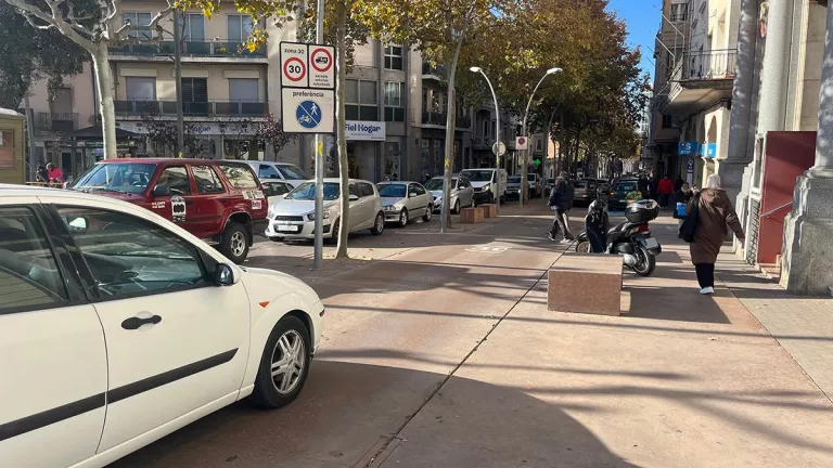 Talls a l'avinguda Catalunya de Tàrrega per millores a la xarxa d'aigua