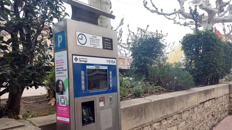 El parquímetre de Tàrrega acceptarà pagaments amb targeta i Bizum