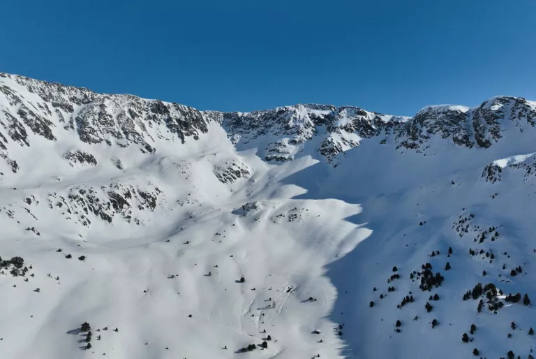 La UdL estudia com es percep el perill d’allaus per reduir l’accidentalitat al Pirineu
