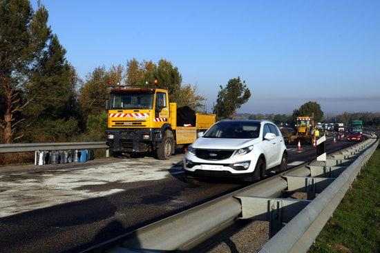 ACTUALITZACIÓ: Reoberta l'A-2 a Alcoletge amb un carril operatiu per sentit