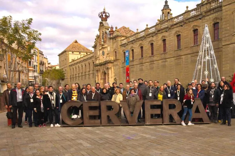 La Viquipèdia tanca la seva dotzena trobada a Cervera posant en valor el voluntariat com a "motor real" del moviment