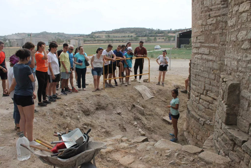 Cervera reprèn les excavacions arqueològiques a Sant Pere el Gros amb el camp de treball de Joventut
