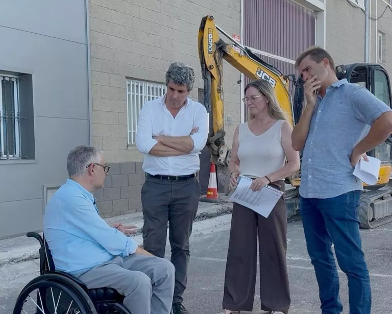 Avancen les obres de renovació de la xarxa d’aigua potable del polígon industrial de Torrefarrera