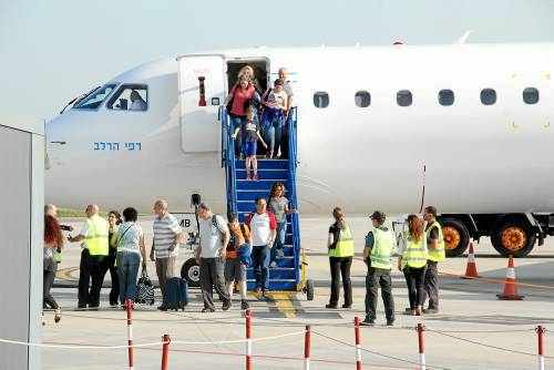 Arkia ja ven bitllets per volar de Tel Aviv a Alguaire a partir del gener