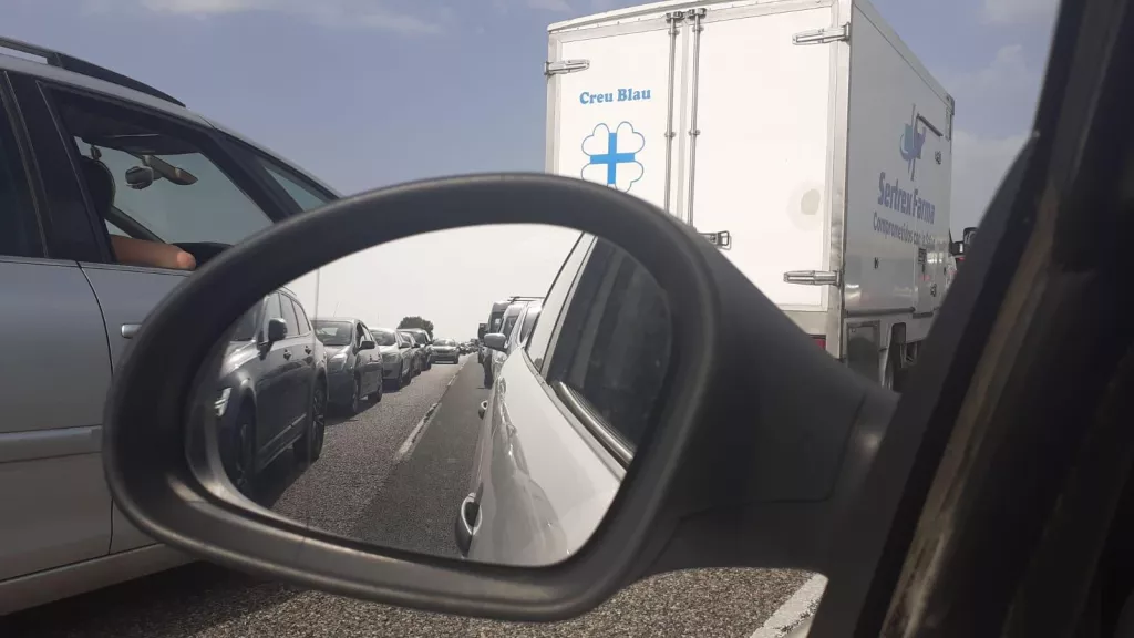 ⏯️ Cues quilomètriques als Alamús per accedir a Lleida pels controls perimetrals del Segrià