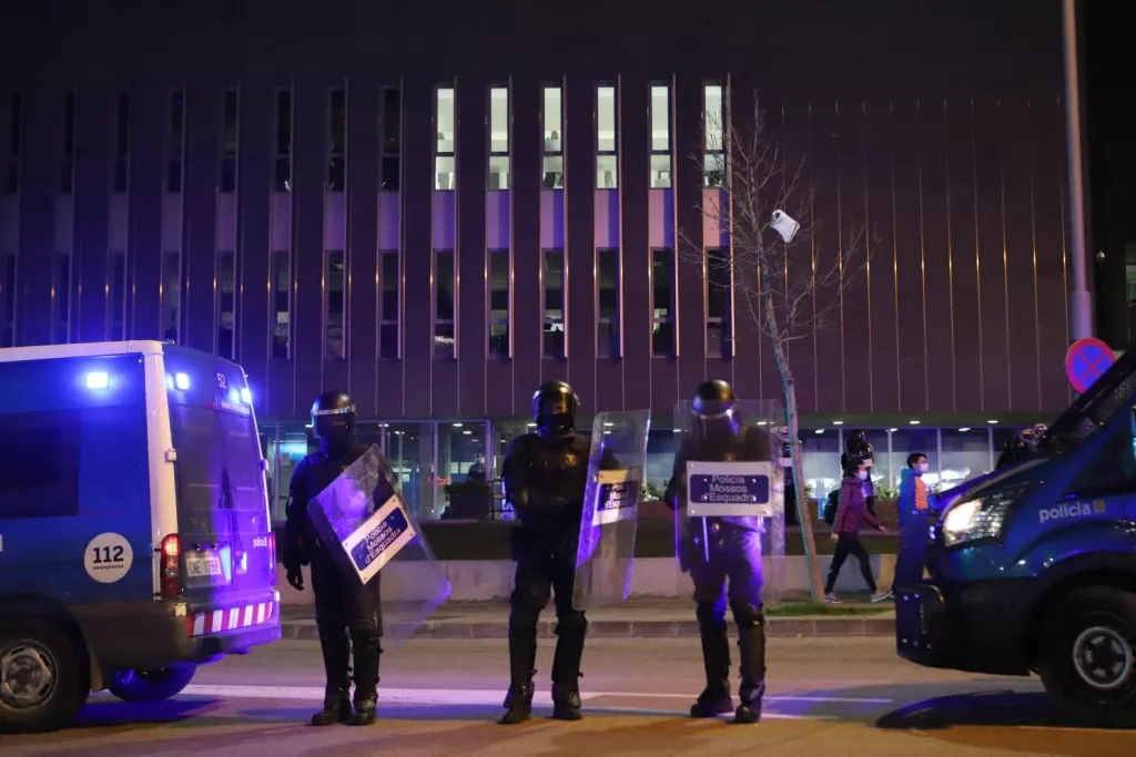 ⏯️ Més de 400 persones tornen a sortir als carrers de Lleida contra l'empresonament de Hasel