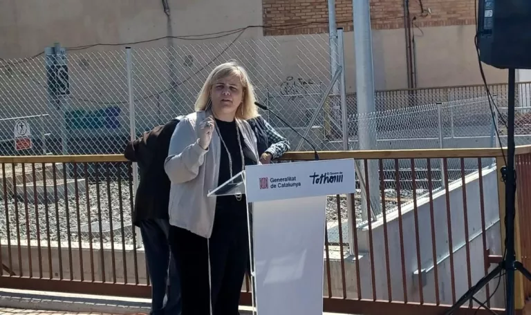 Térmens estrena un nou pas inferior per a vianants al baixador de la línia Lleida-La Pobla de FGC