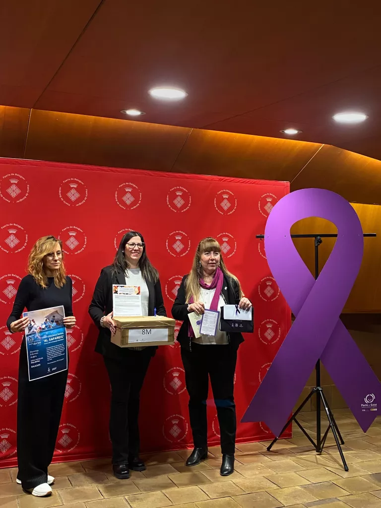 Campanya educativa, acte institucional i rua teatralitzada per commemorar el 8M a Balaguer