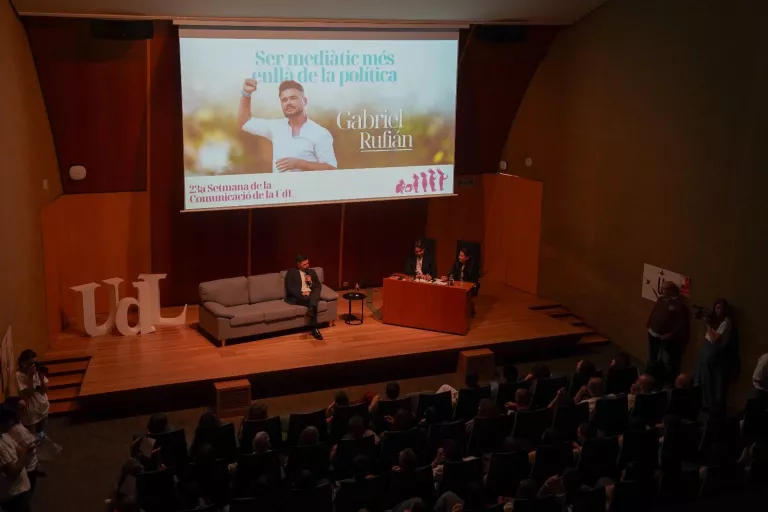 De la televisió a TikTok: la Setmana de la Comunicació analitza el canvi de paradigma mediàtic