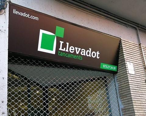 Canviem d'ubicació amb noves instal·lacions!