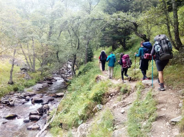 Campaments per adolescents en ruta de muntanya