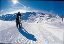 L’esquí guanya fins a 40 cm de neu i Tavascan ja es prepara per obrir