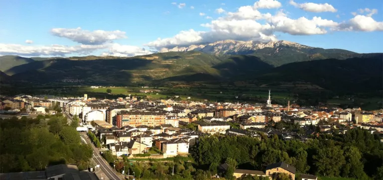 PEUSA revalida el subministrament d'energia 100% renovable a l'Ajuntament de la Seu i les entitats que en depenen