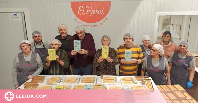 Neules solidàries per aquest Nadal amb missatges optimistes amagats en l'interior