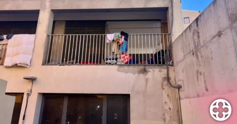 Campament improvisat al carrer La Parra ©PP Lleida