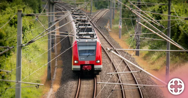 Imatge d'arxiu tren ©Pixabay