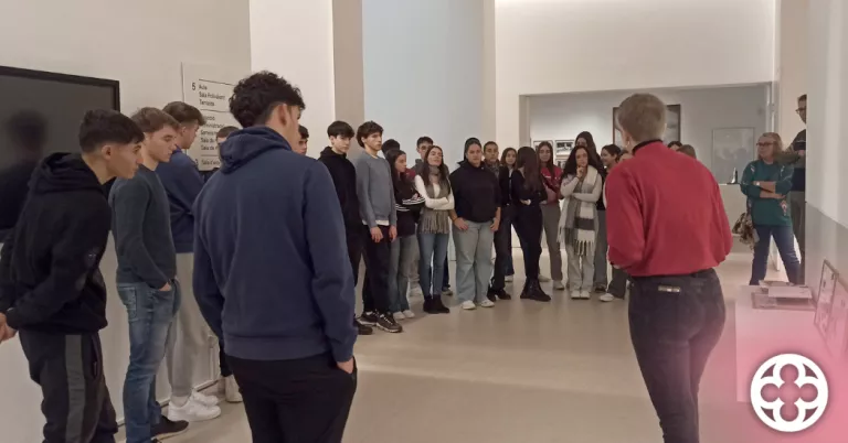 Alumnes de visita al Museu MORERA de Lleida ©Museu d'Art Modern i Contemporani de Lleida