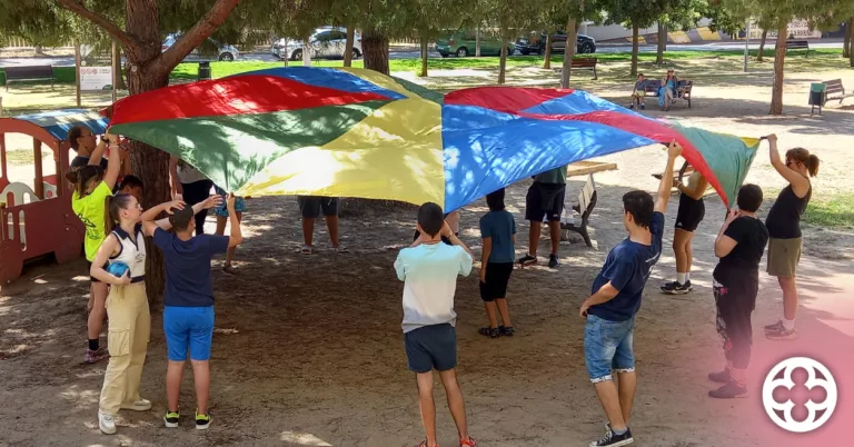 Una activitat del casal “SOM ESTIU!” 2023 ©Fundació Aspros