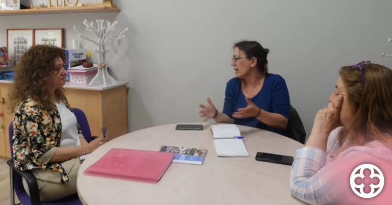 D'esquerra a dreta: Marina Guivernau, Laura Bergés, Helena Motos ©Comú de Lleida