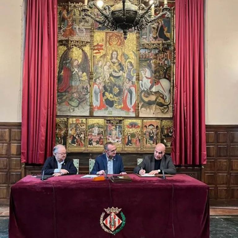 Signen conveni per a la continuïtat de Dona+Valor
