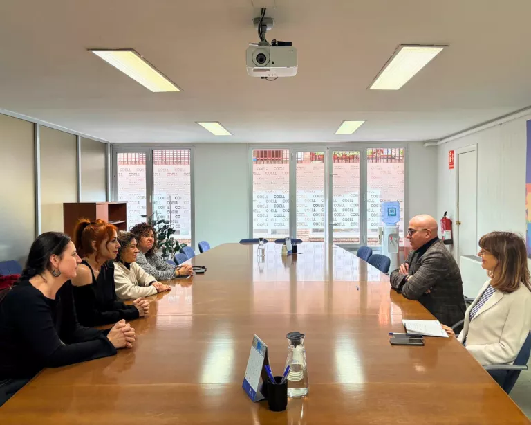 L’Associació d’Esteticistes de Lleida es reuneix amb COELL per reforçar la col·laboració