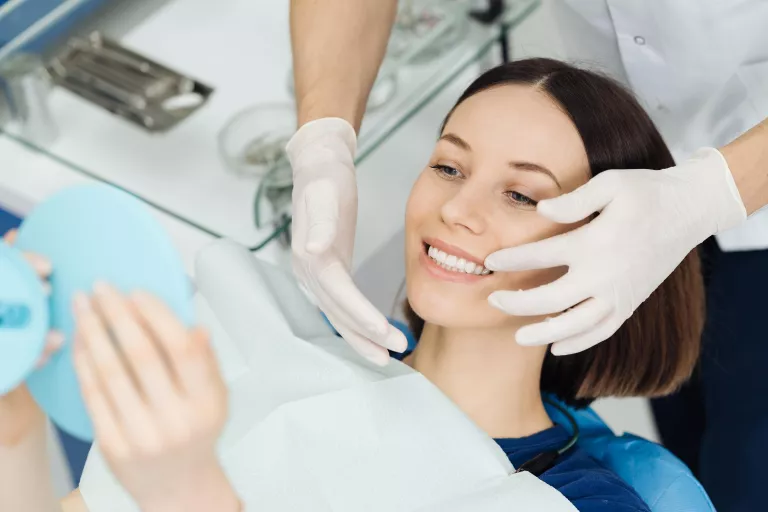 Revisió GRATUÏTA + 50% de DESCOMPTE en higiene dental