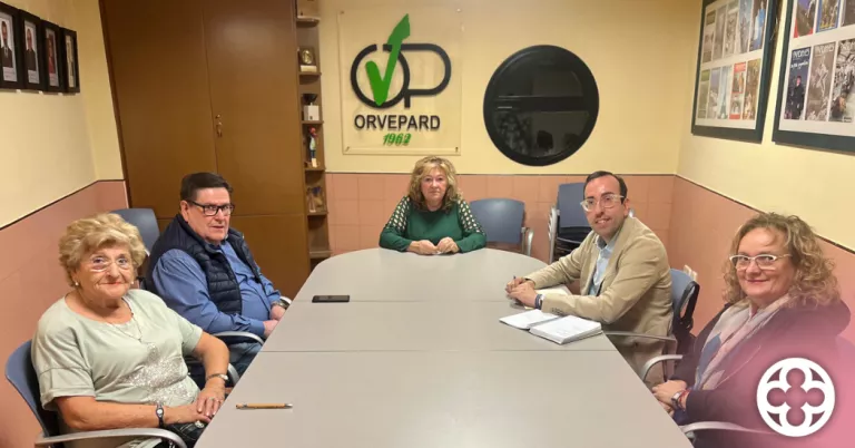 Xavi Palau cap de l’Oposició a la Paeria reunit amb el president de l’associació de veïns de Pardinyes i la seva junta ©PP Lleida