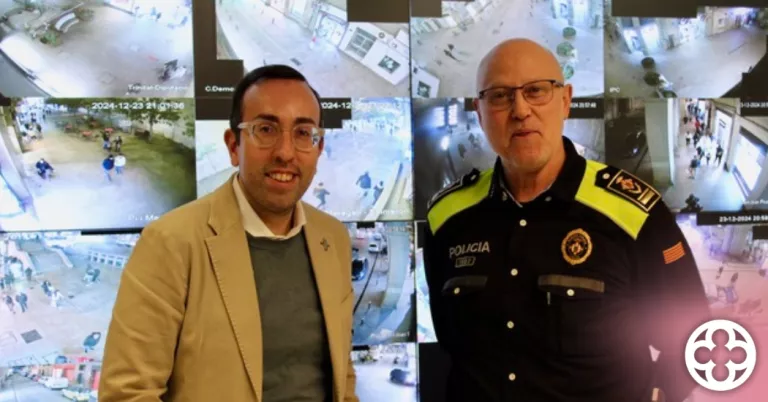 Xavier Palau aamb un membre del cos de la Guàrdia Urbana ©PP Lleida