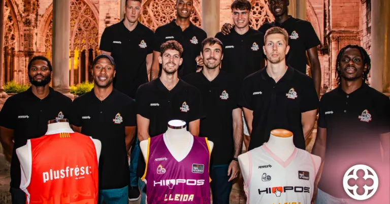 Presentació de les noves equipacions ©Hiopos Lleida